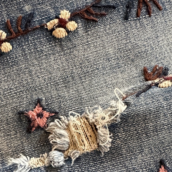 Tribal jeans boyfriend cut Floral Embroidered Straight Leg Jeans - Picture 7 of 11